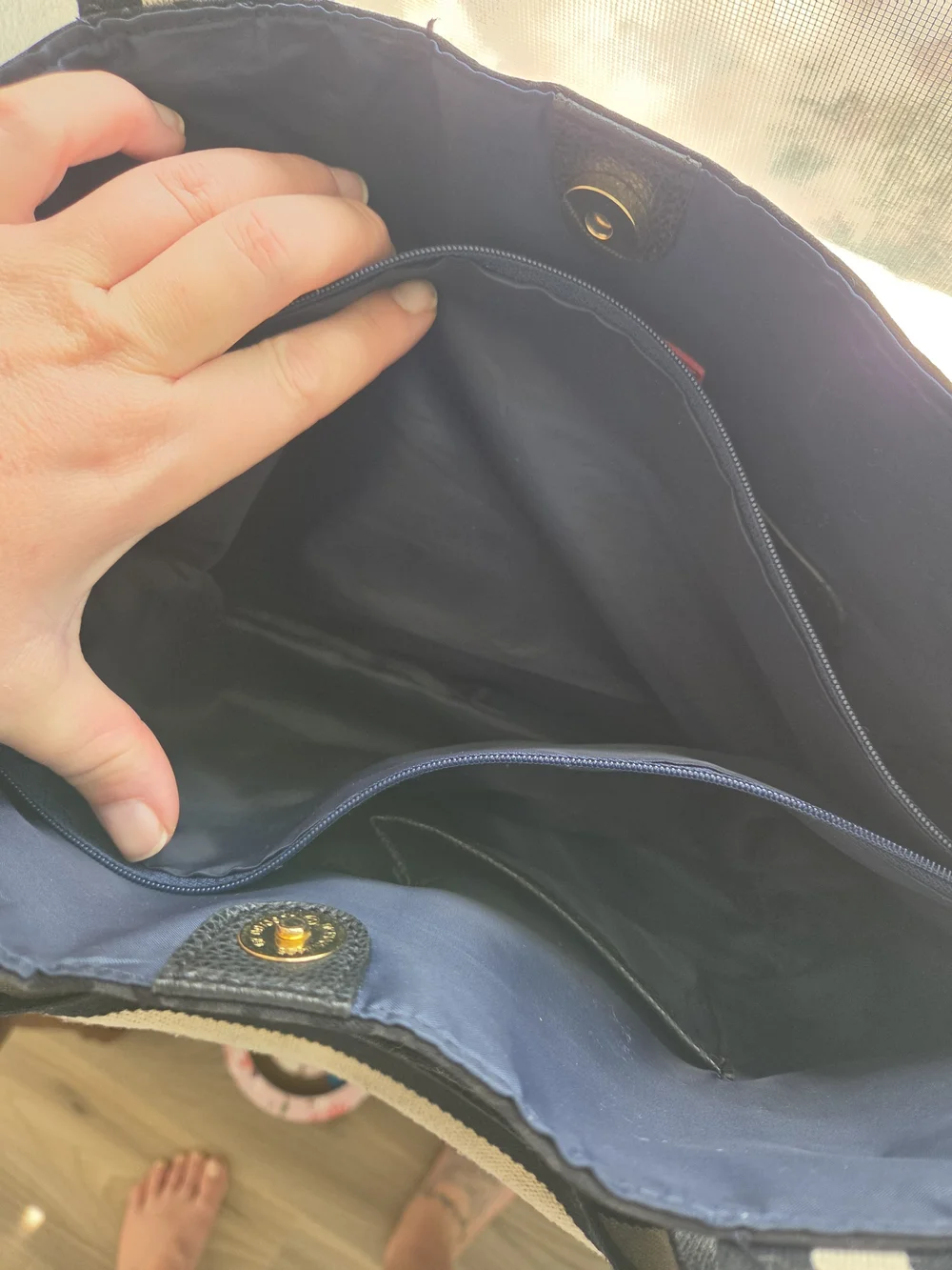 Tommy Hilfiger Navy Tote Bag with Contrast Straps - Picture 14 of 16